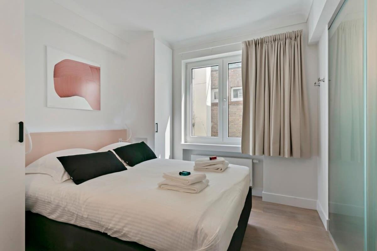 Huswell - Panoramic Seaview Apartment In 'T Zoute Knokke-Heist Bagian luar foto