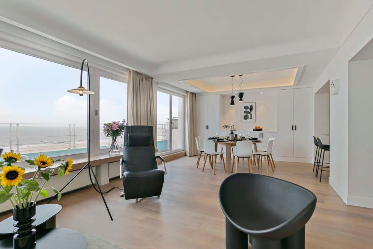 Huswell - Panoramic Seaview Apartment In 'T Zoute Knokke-Heist Bagian luar foto